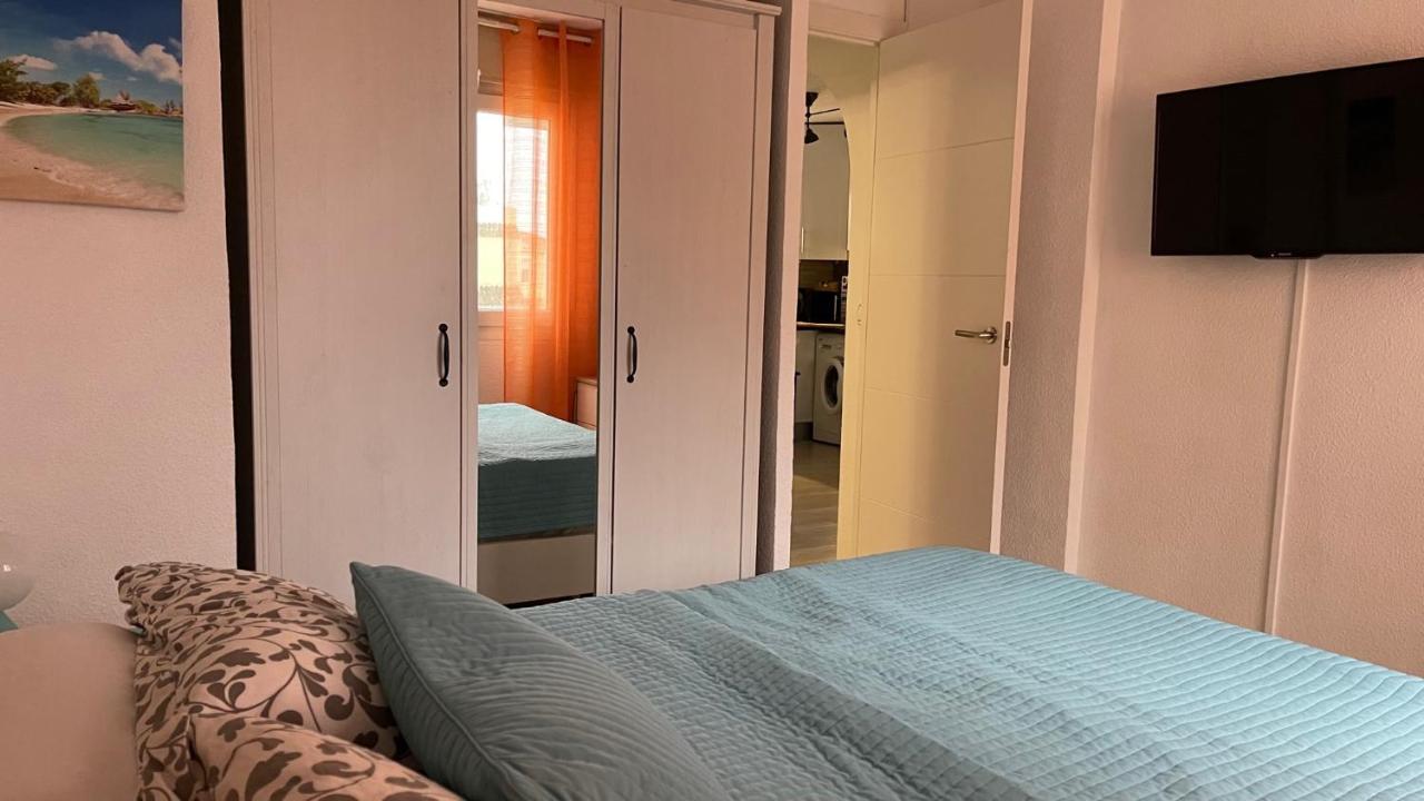 Isla Verde Apartment Torrevieja Bagian luar foto